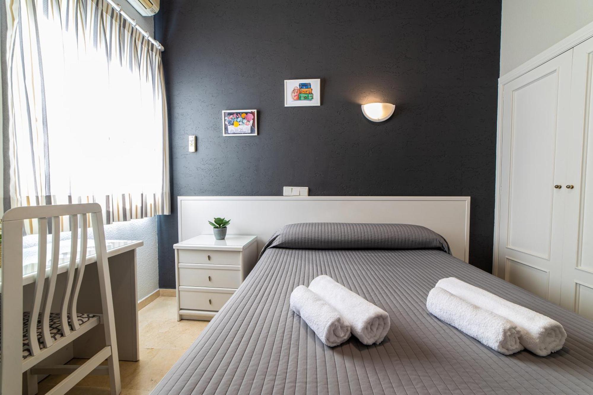 Hostal Ya Aspe Esterno foto