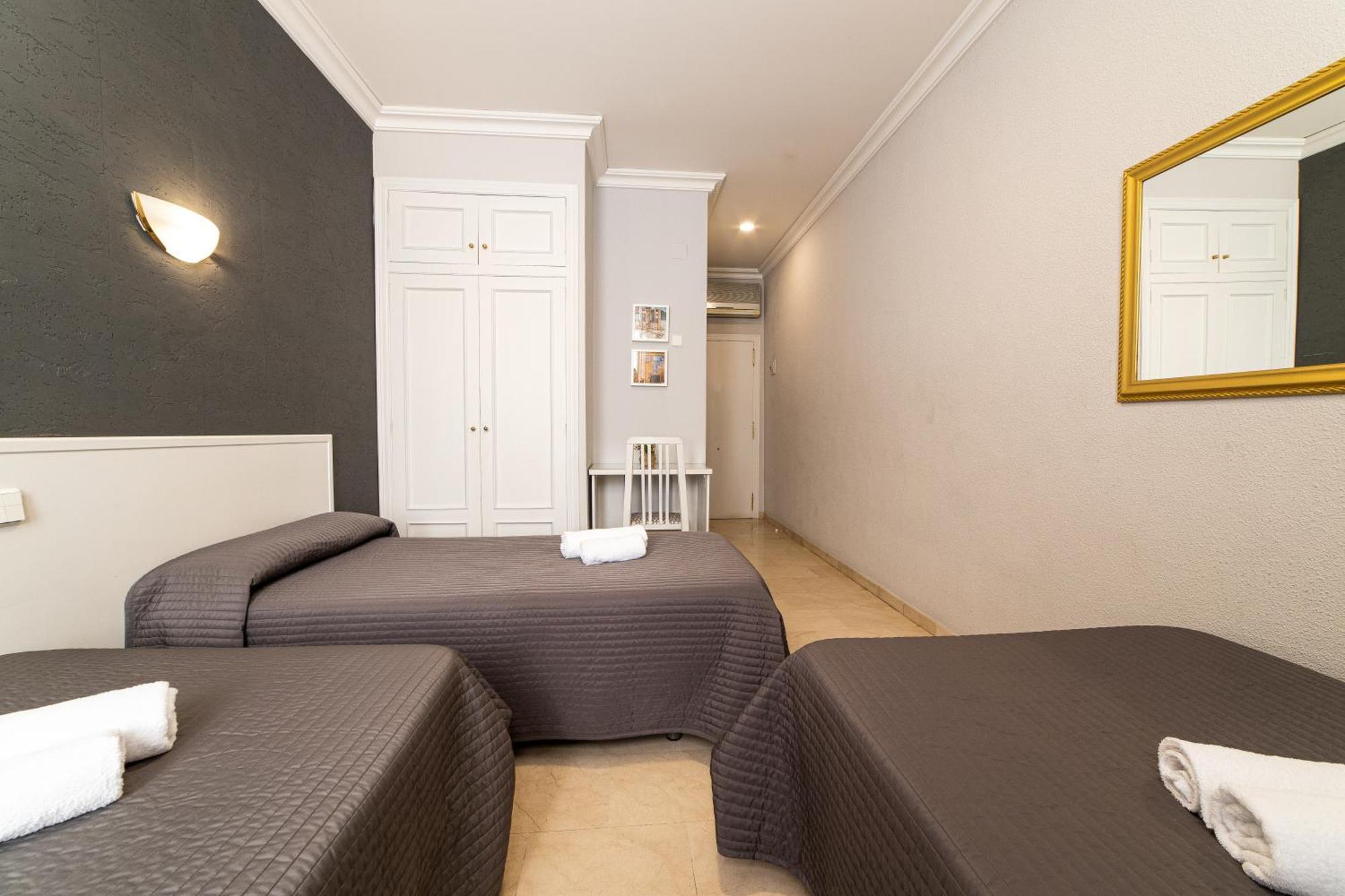 Hostal Ya Aspe Esterno foto
