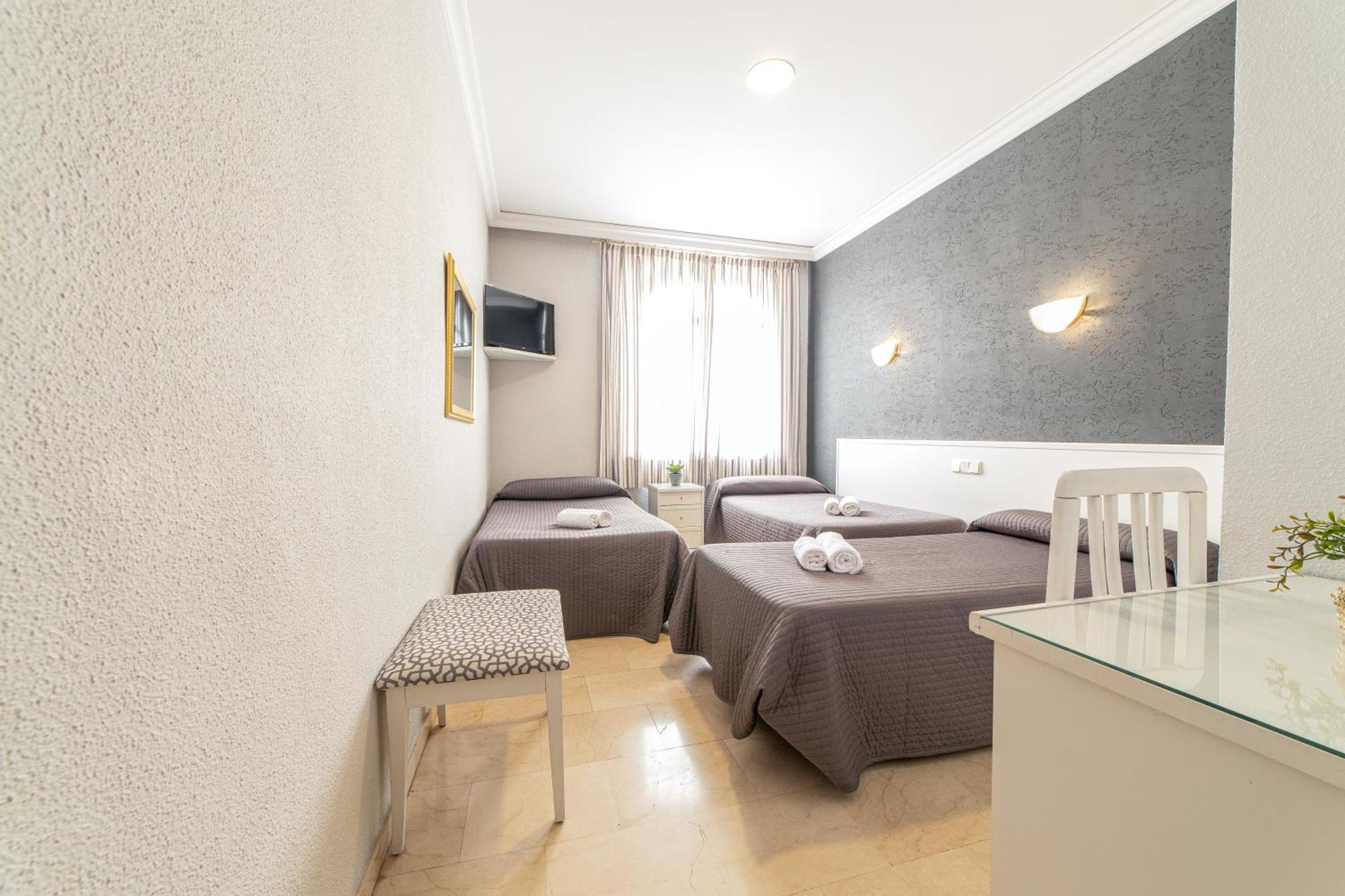 Hostal Ya Aspe Esterno foto