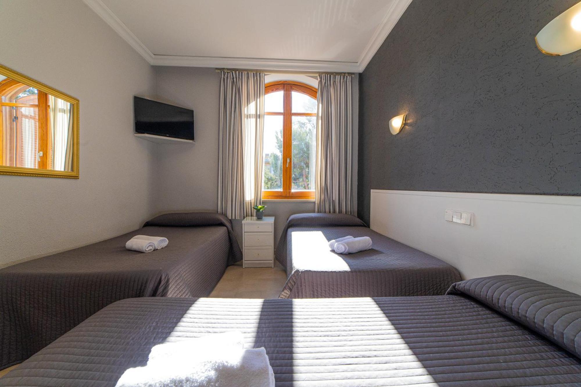 Hostal Ya Aspe Esterno foto